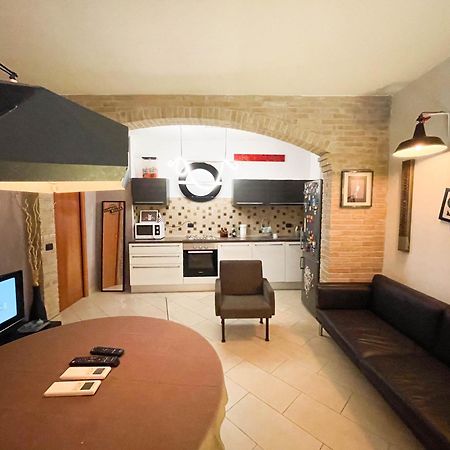 Incortedafabio Design Flat With Bikes Caronno Pertusella Exteriér fotografie